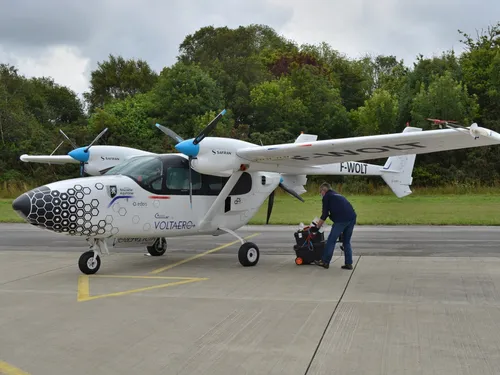 Un tour de France en avion... hybride 